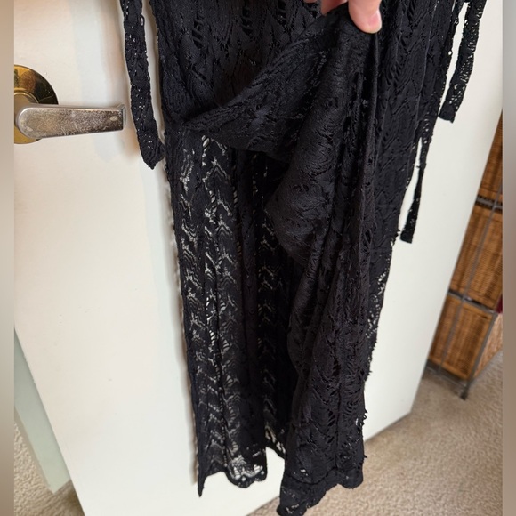 NWOT Torrid Short Sleeve Black Lace Maxi V-Neck Dress/Bathing Suit Cover Up 4X - Picture 5 of 8